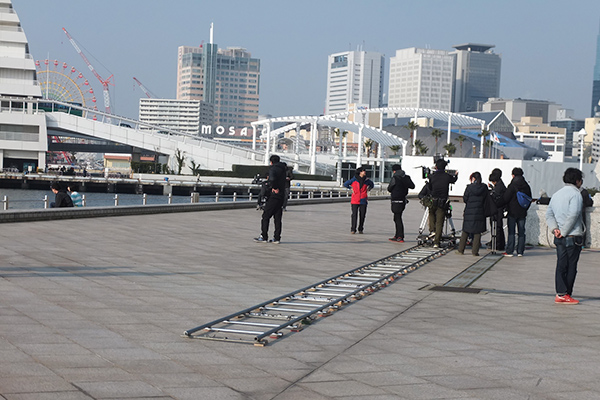 『繕い裁つ人』メリケンパークにて