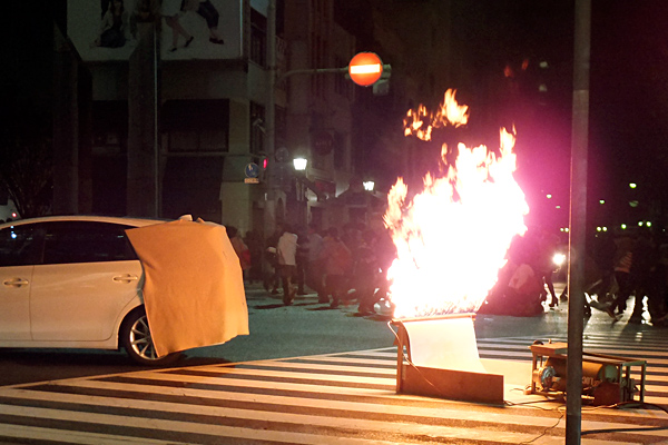 『デスノート　Light up the NEW world』元町1丁目五叉路にて